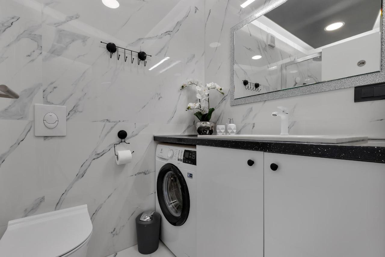 Exclusive Center Apartment *