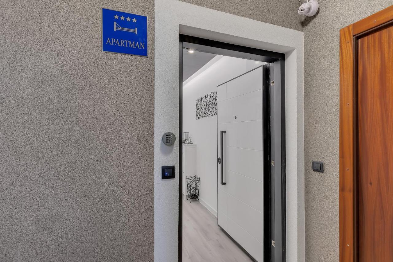 Exclusive Center Apartment Makarska